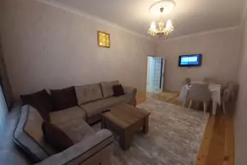 Satılır Həyət Evi Zabrat Qəsəbəsida