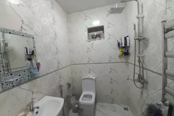 Satılır Həyət Evi Zabrat Qəsəbəsida