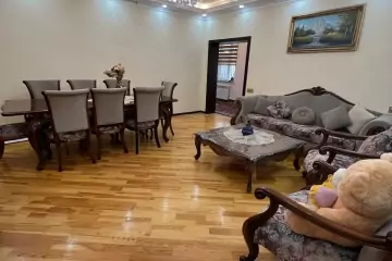 Satılır Həyət Evi Zabrat Qəsəbəsida