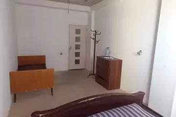 Satılır Yeni Tikili Bakı Kinoteatrıda