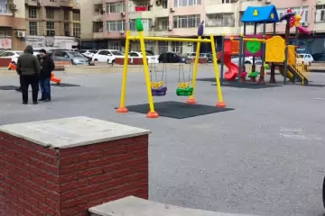 Satılır Yeni Tikili 1-ci Mikrorayonda
