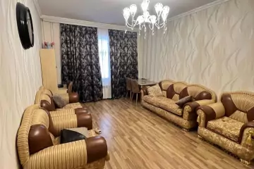 Satılır Həyət Evi Qaraçuxurda