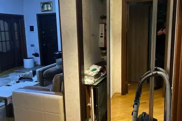 Satılır Yeni Tikili şərq Bazarında