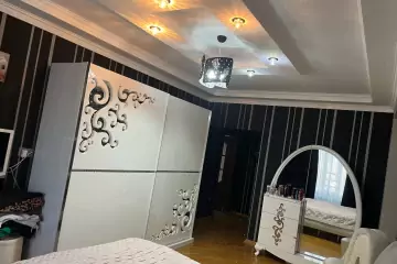 Satılır Yeni Tikili şərq Bazarında