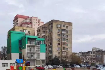 Satılır Yeni Tikili 1-ci Mikrorayonda