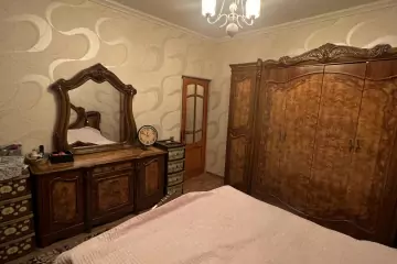 Satılır Həyət Evi Qaraçuxurda