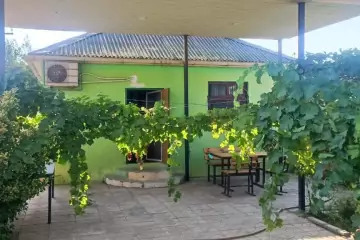 Satılır Həyət Evi Bilgəhdə