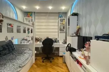 Satılır Yeni Tikili Ağ şəhər Kompleksində