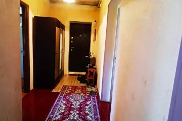 Satılır Köhnə Tikili 8-ci Kilometrdə