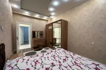 Satılır Yeni Tikili Ağ şəhər Kompleksində
