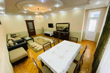 Satılır Yeni Tikili Ağ şəhər Kompleksində