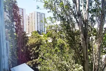Satılır Köhnə Tikili 8-ci Kilometrdə