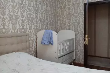Satılır Köhnə Tikili 4-cü Mikrorayonda