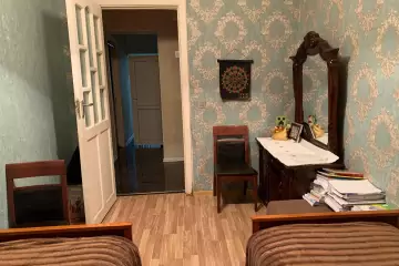 Satılır Köhnə Tikili Beşmərtəbədə
