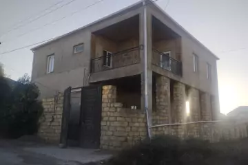 Satılır Həyət Evi Atyalıda 