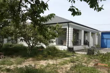 Satılır Bağ Evi Buzovnada