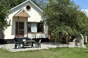 Günlük Kirayə Bağ Evi İsmayıllı Rayonunda