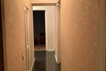 Satılır Köhnə Tikili Beşmərtəbədə