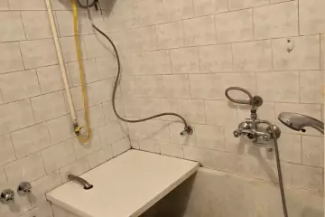 Satılır Köhnə Tikili Biləcəridə