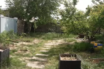 Satılır Bağ Evi Buzovnada
