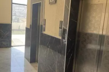 Satılır Yeni Tikili Elmler Akademiyasıda