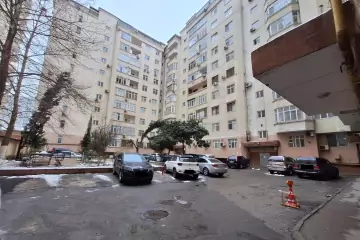 Satılır Yeni Tikili Yasamalda