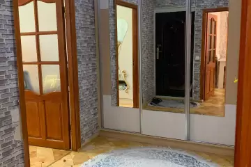 Satılır Köhnə Tikili Köhnə Günəşlidə