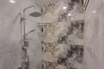 Satılır Köhnə Tikili Elmler Akademiyasıda