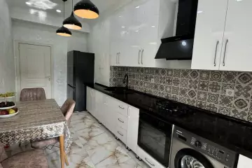 Satılır Yeni Tikili Nərimanov Parkı 