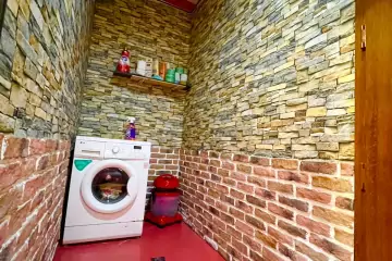 Satılır Bağ Evi Buzovnada