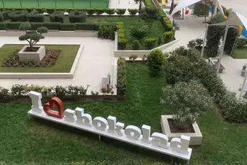 Satılır Yeni Tikili Elmler Akademiyasıda