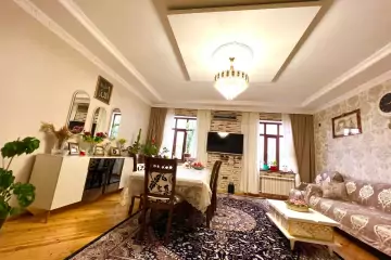 Satılır Bağ Evi Buzovnada