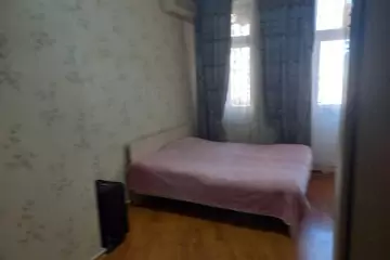 Satılır Yeni Tikili Elmler Akademiyasıda