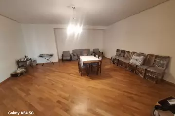 Satılır Yeni Tikili Yasamalda
