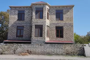 Satılır Villa 16-cı Mikrorayonda