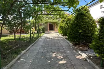 Satılır Bağ Evi Buzovnada