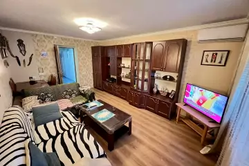 Satılır Köhnə Tikili Gənclikdə