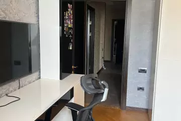 Satılır Yeni Tikili Elmler Akademiyasıda