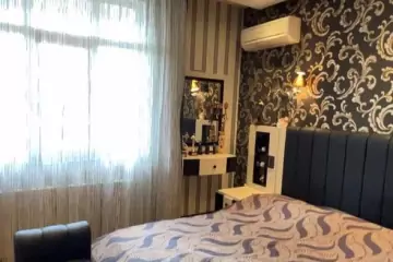 Satılır Yeni Tikili Elmler Akademiyasıda