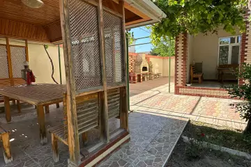 Satılır Bağ Evi Buzovnada