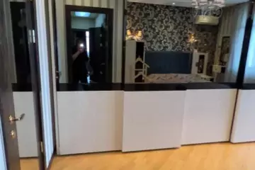 Satılır Yeni Tikili Elmler Akademiyasıda