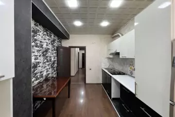 Satılır Yeni Tikili Masazırda