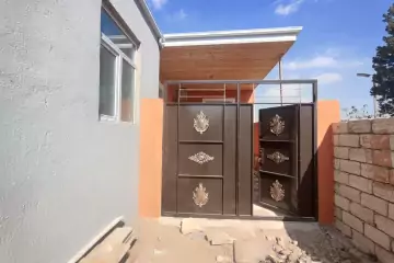 Satılır Həyət Evi Bakıda