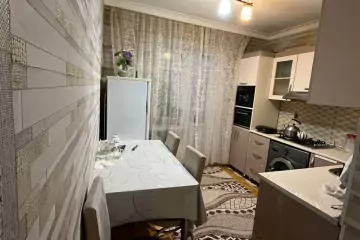 Satılır Köhnə Tikili Hövsanda
