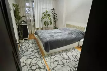 Satılır Köhnə Tikili Hövsanda