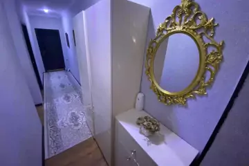 Satılır Yeni Tikili Nərimanov Heykəlində