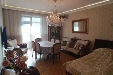 Aylıq Kirayə Yeni Tikili Elmler Akademiyasıda