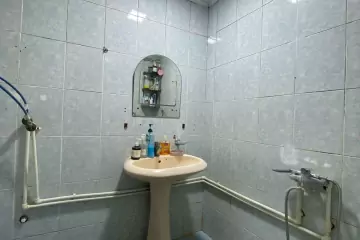 Satılır Köhnə Tikili Yasamalda