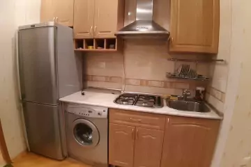 Aylıq Kirayə Yeni Tikili Elmler Akademiyasıda