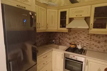 Aylıq Kirayə Yeni Tikili Elmler Akademiyasıda